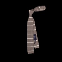 Pilkas dryžuotas megztas kaklaraištis 