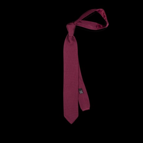 Uogų spalvos megztas kaklaraištis 